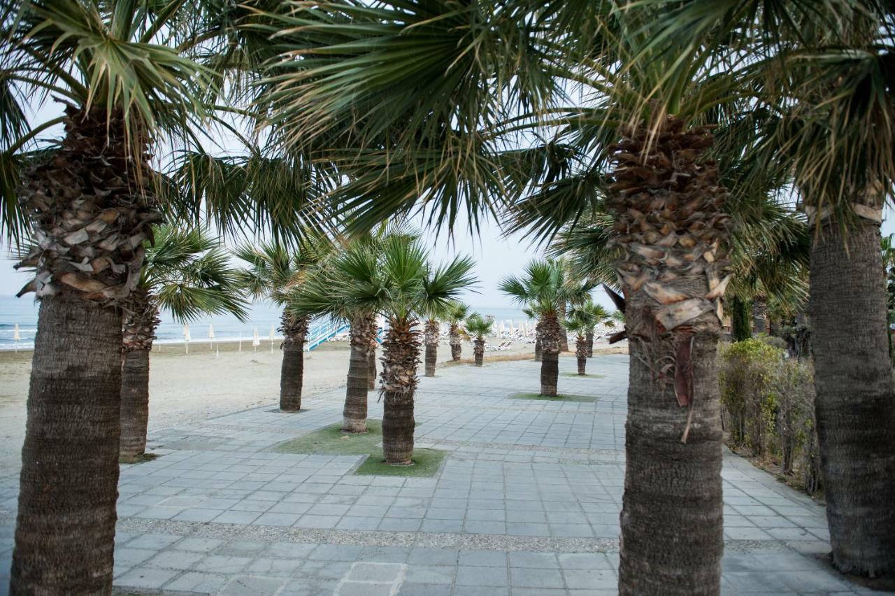 Sophia Court Apartment Larnaca Extérieur photo