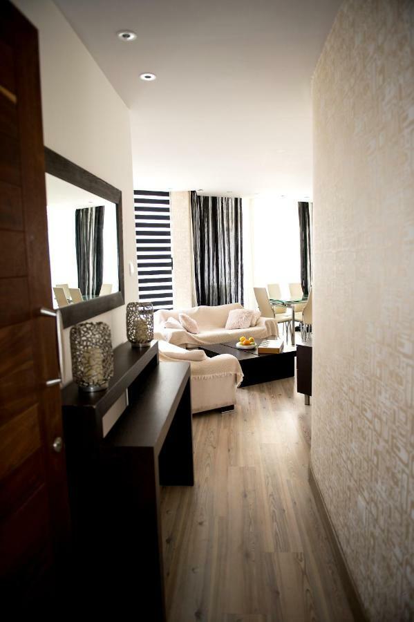 Sophia Court Apartment Larnaca Extérieur photo